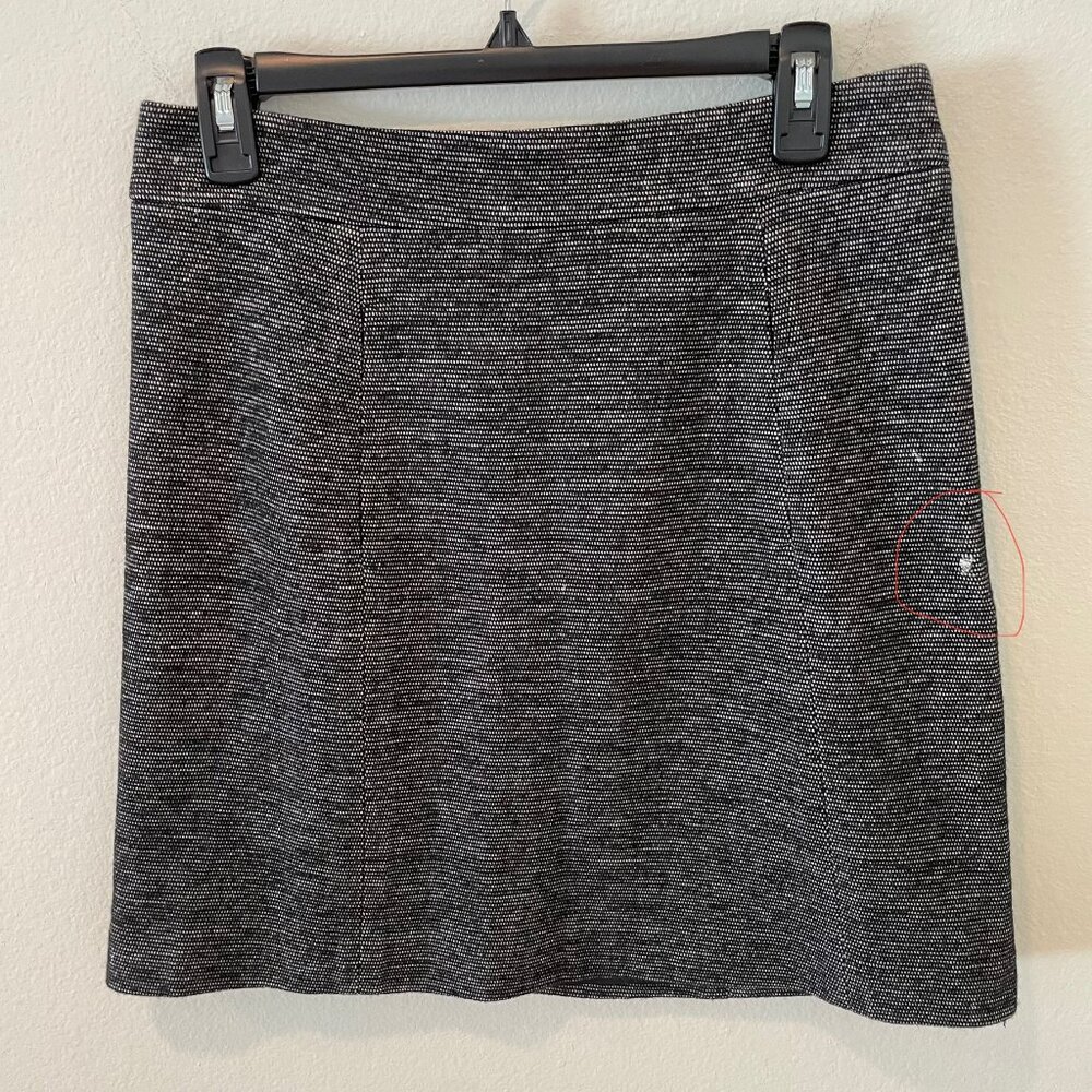 Ann Taylor Women's Lined Wool Blend Skirt,  Black - Size: 4